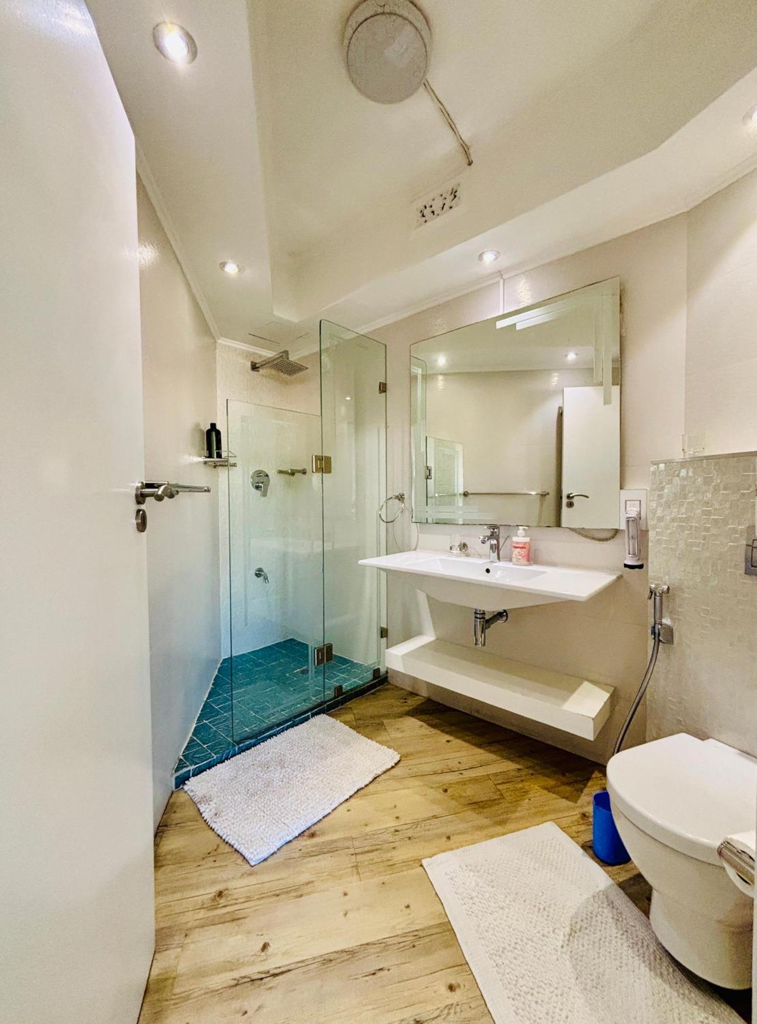 Apartment Zals -luxury Island Club Century Cape Town